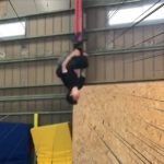 楽しいはずの夏休みが宙返りと共に暗転→骨折してしまった。